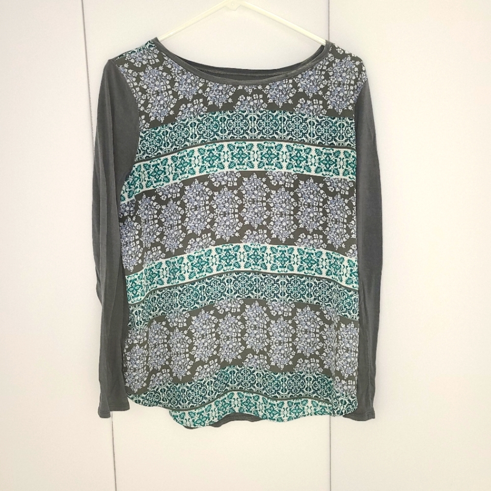 Loft Outlet Long Sleeve Knit shirt